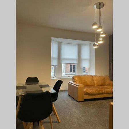 Bellshill Central Apartments Esterno foto