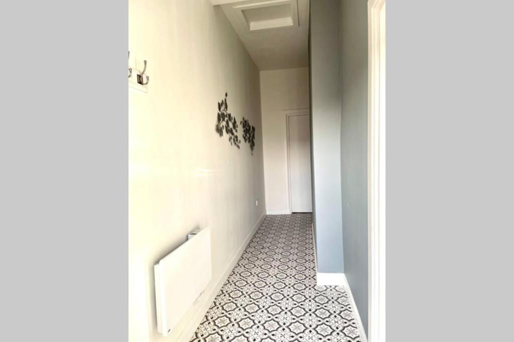 Bellshill Central Apartments Esterno foto